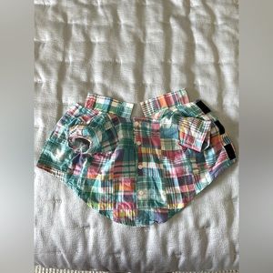 VERY CUTE DOG POLO/BUTTON DOWN. MULTI COLOR PATCH. Size small.